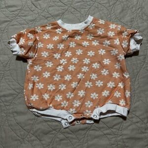 FOREVER FRENCH Light orange bubble romper